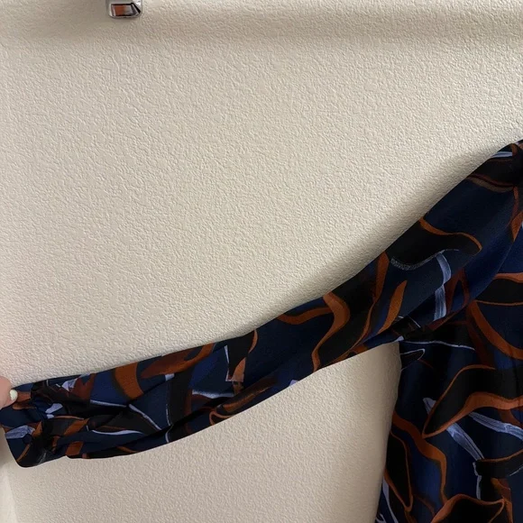 Multi pattern blouse - Picture 4 of 4